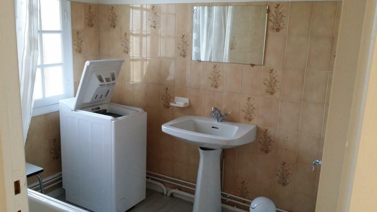 Maison Dans Quartier Calme Лаканау Екстериор снимка